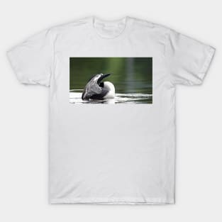 Hide n' seek - Common loon T-Shirt